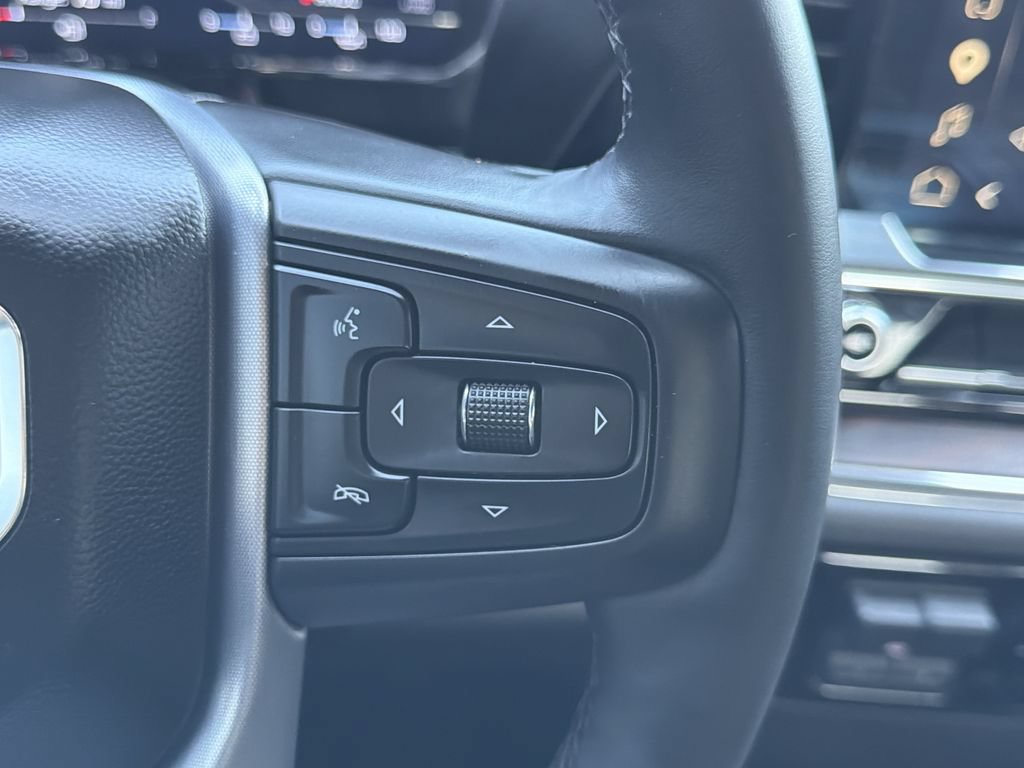 Used 2025 GMC Sierra 1500 SLT AWD/4WD image 9