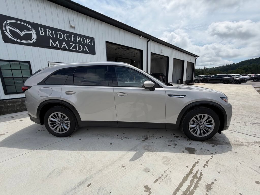 Certified 2025 MAZDA CX-90 Plug-In Hybrid w/ Preferred AWD/4WD image 4
