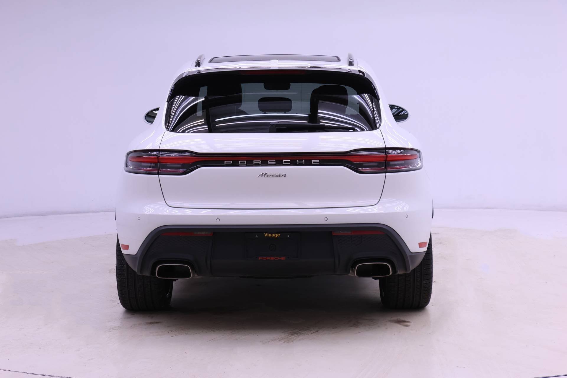 Used 2025 Porsche Macan image 7