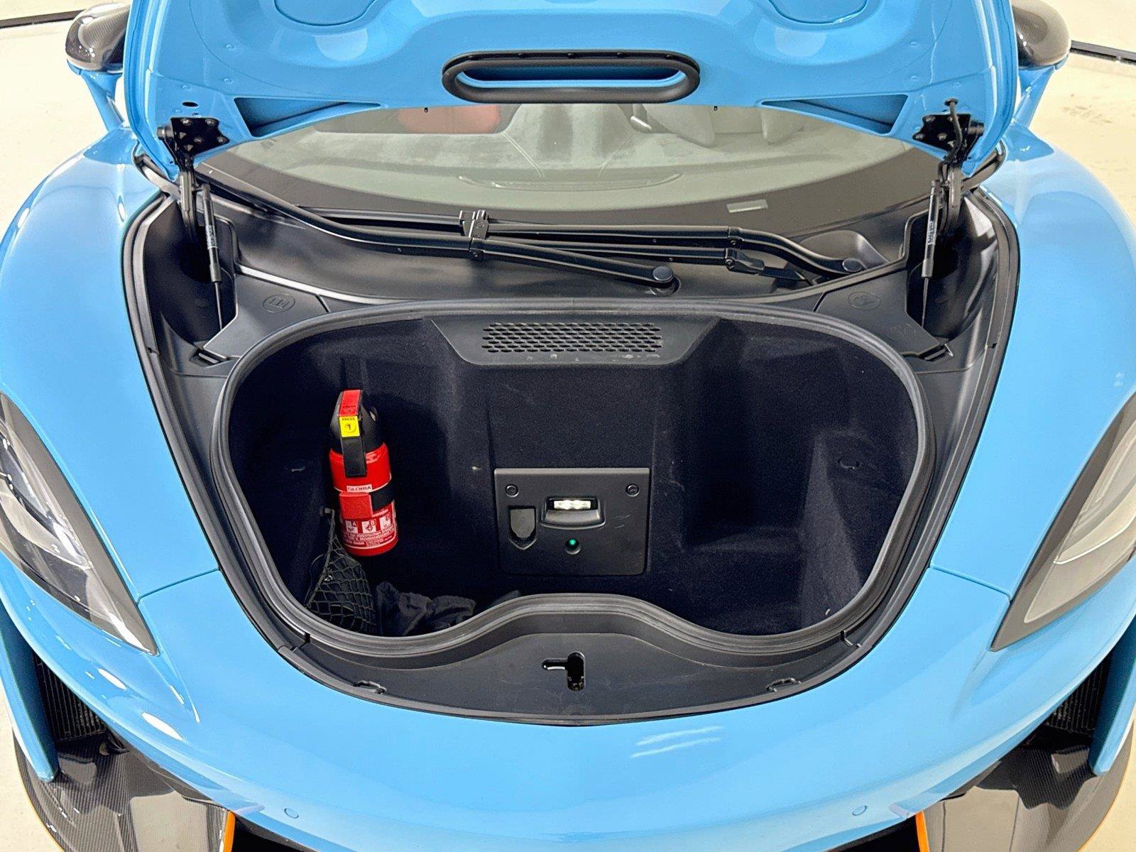 Used 2018 McLaren 570S Spider RWD image 26