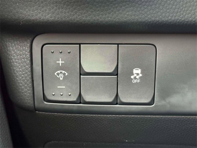 Used 2015 Kia Soul + image 19