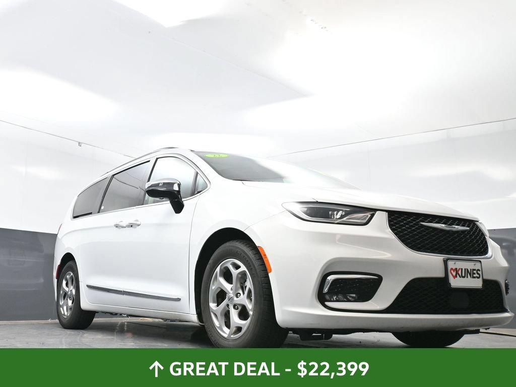 Used 2023 Chrysler Pacifica Limited FWD image 59