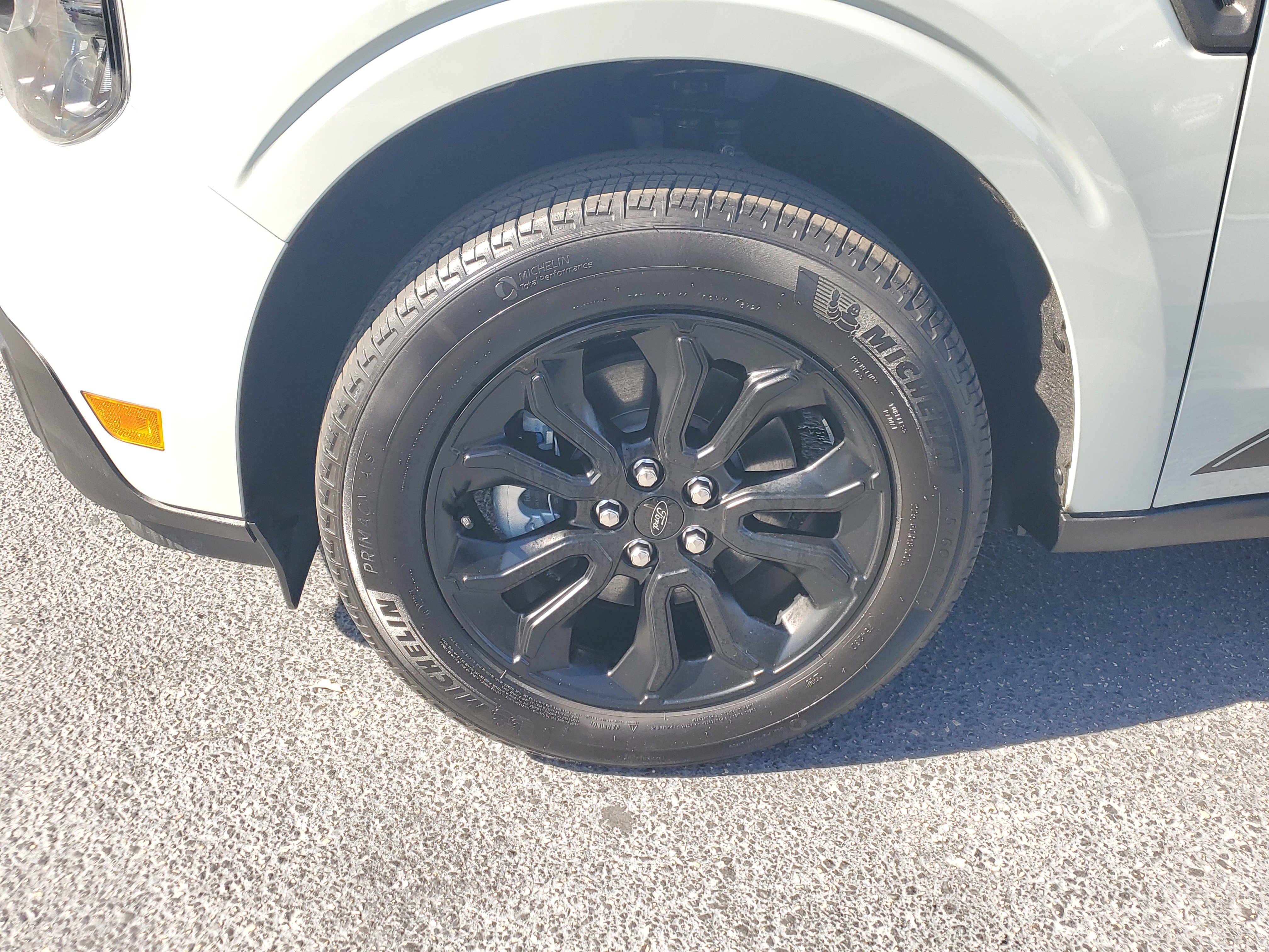 Certified 2024 Ford Maverick Lariat w/ Black Appearance Package image 5