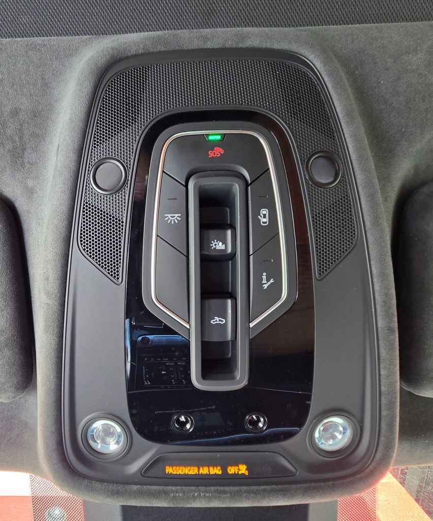 Used 2021 Audi RS Q8 image 32