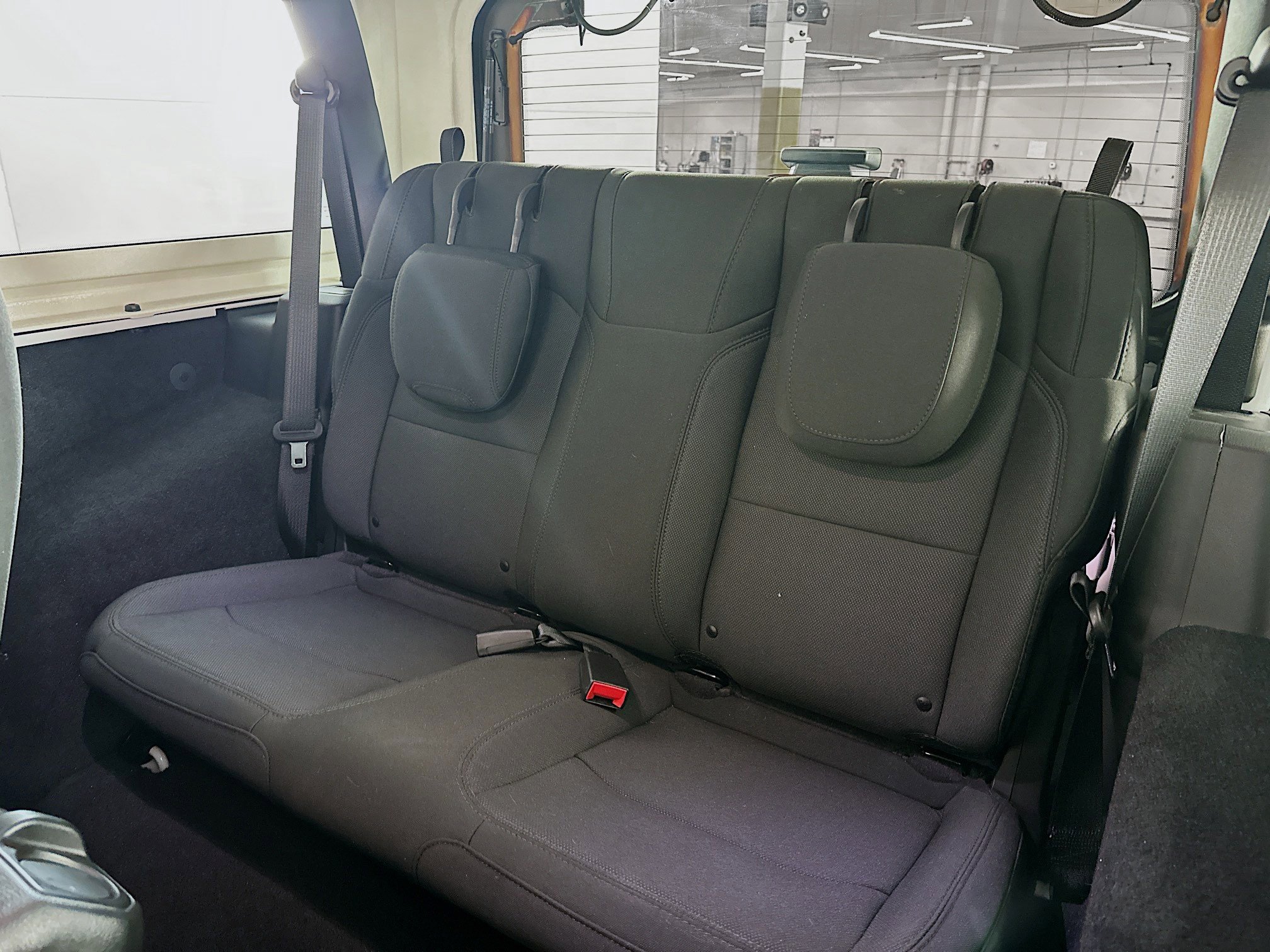 Used 2021 Jeep Wrangler Sport S AWD/4WD image 24