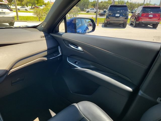 Used 2022 Cadillac XT4 Sport FWD image 13