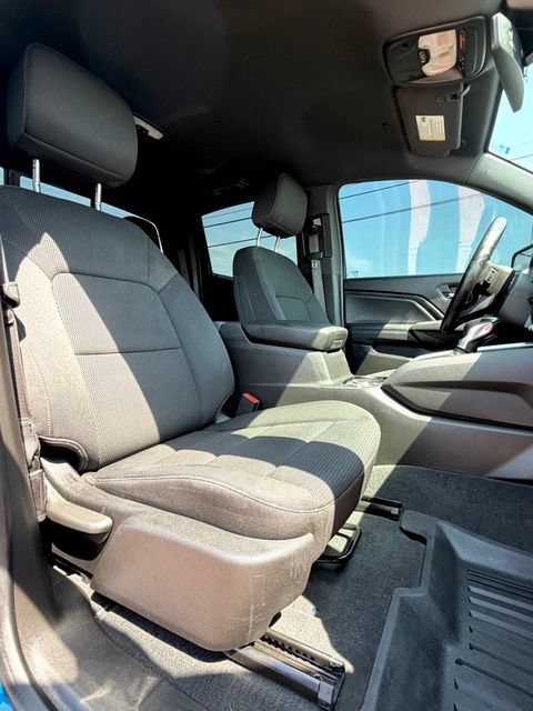 Used 2024 Chevrolet Colorado LT w/ LT Convenience Package II RWD image 14