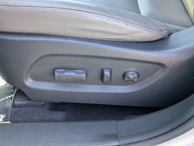 Used 2017 Hyundai Santa Fe Limited w/ Cargo Package AWD/4WD image 17