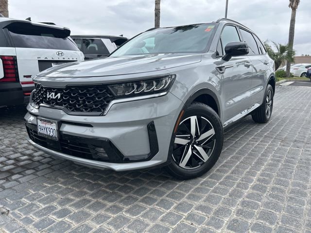 Used 2023 Kia Sorento EX w/ Panoramic Sunroof Package image 2
