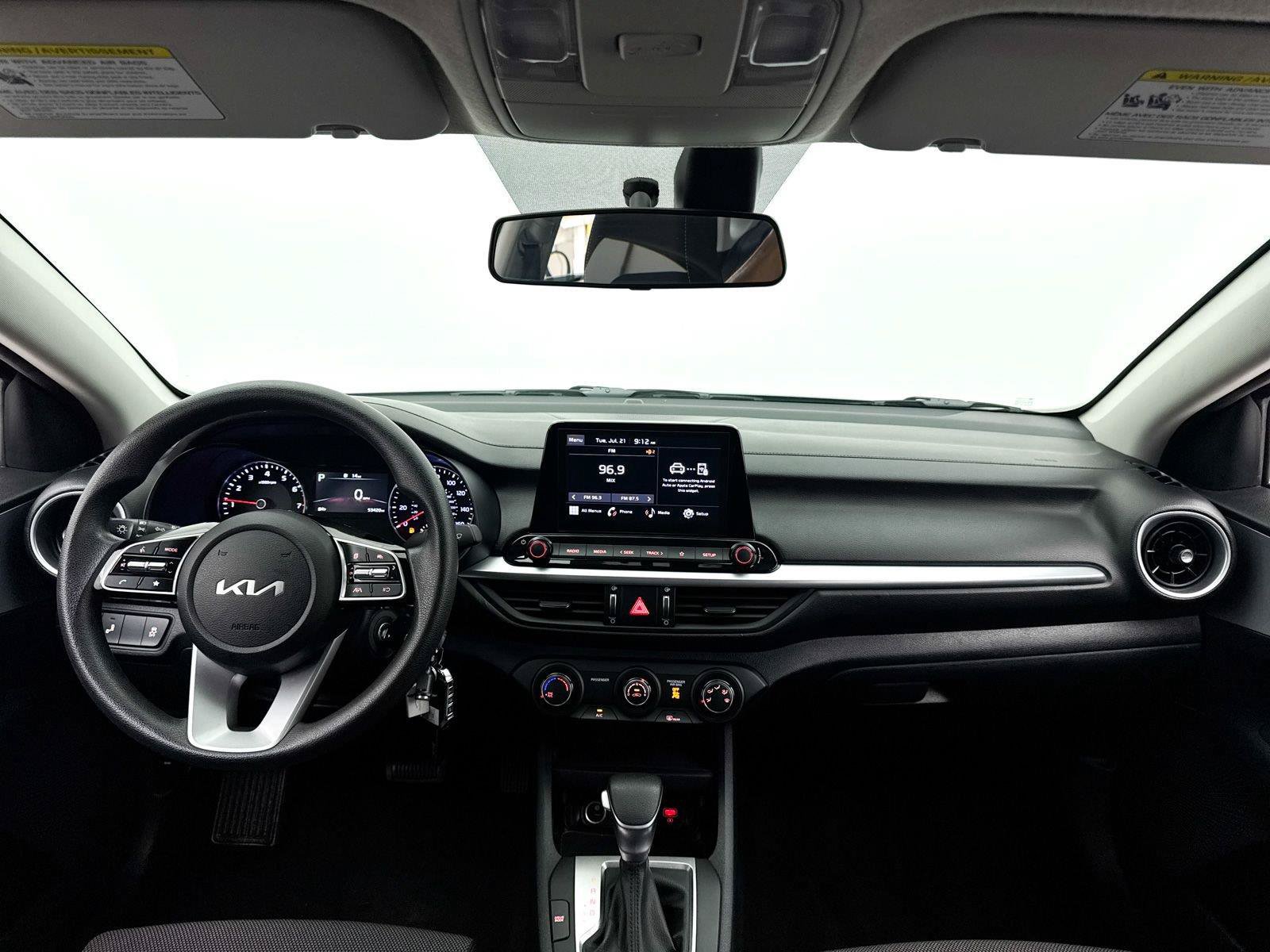 Used 2024 Kia Forte LXS w/ LXS Technology Package FWD image 19
