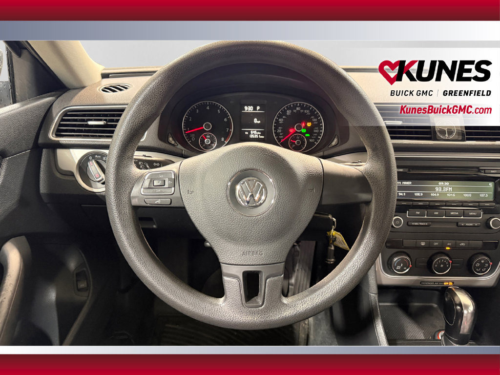 Used 2013 Volkswagen Passat 2.5 S FWD image 11