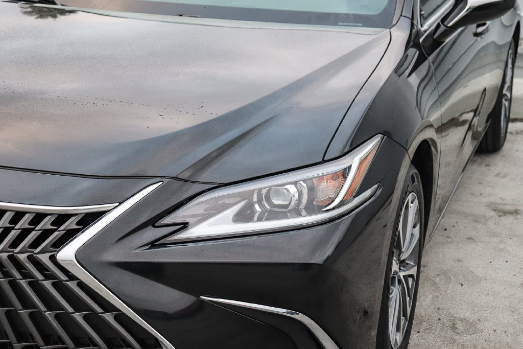 Used 2024 Lexus ES 350 FWD image 5
