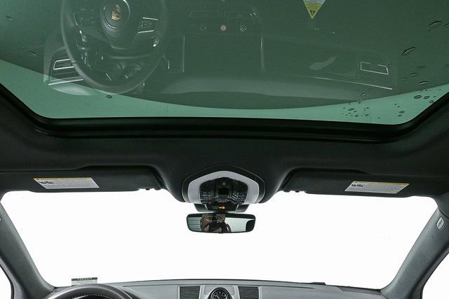New 2026 Porsche Macan image 19