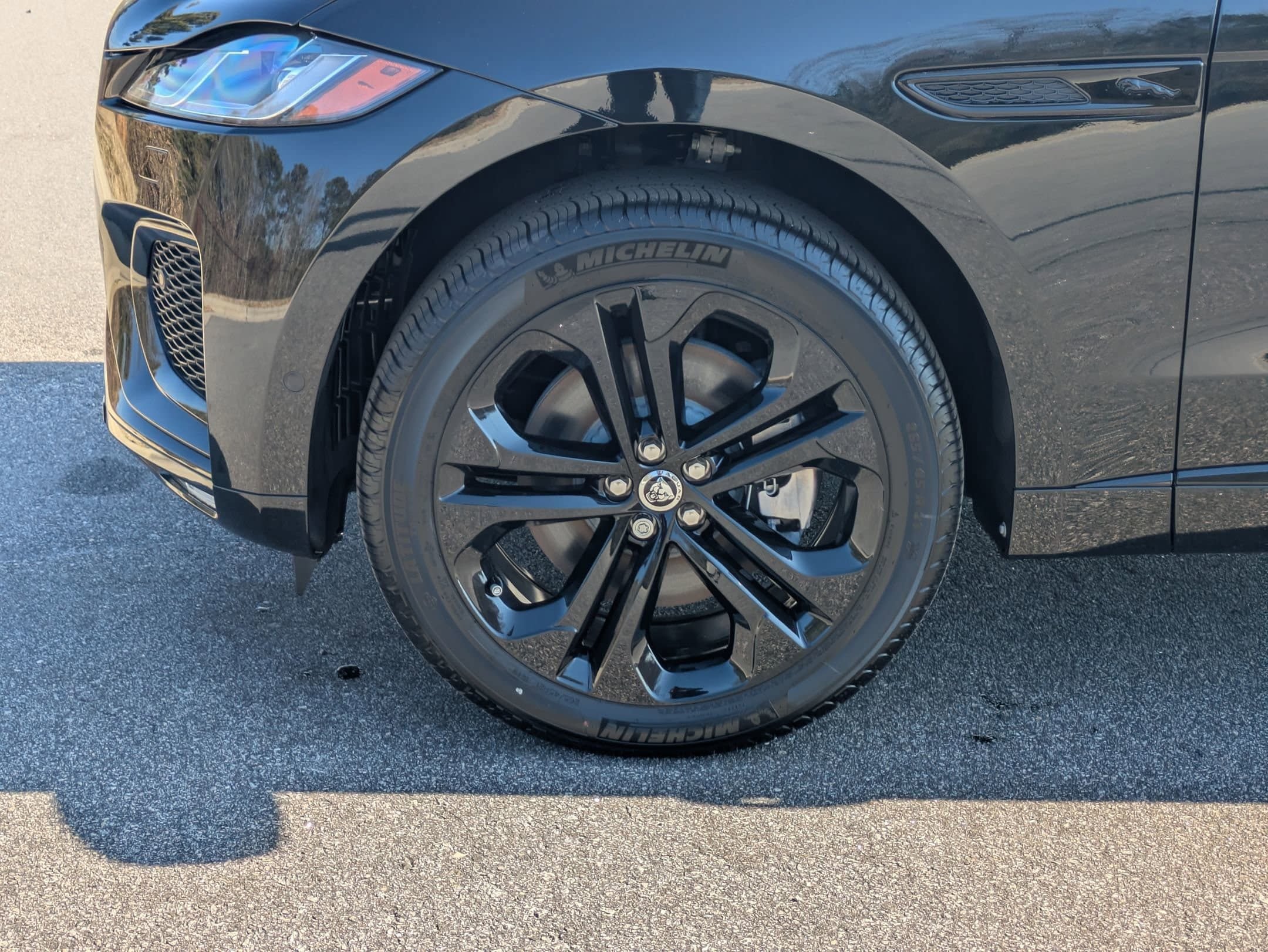 New 2026 Jaguar F-PACE R-Dynamic S AWD/4WD image 34