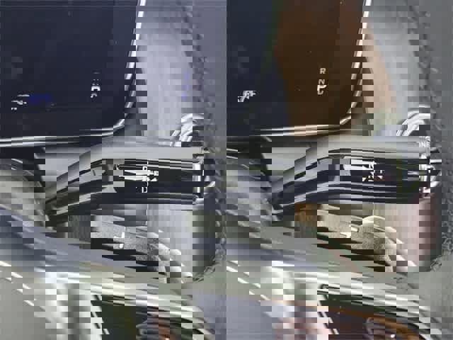 Certified 2025 Mercedes-Benz GLC 300 4MATIC image 55