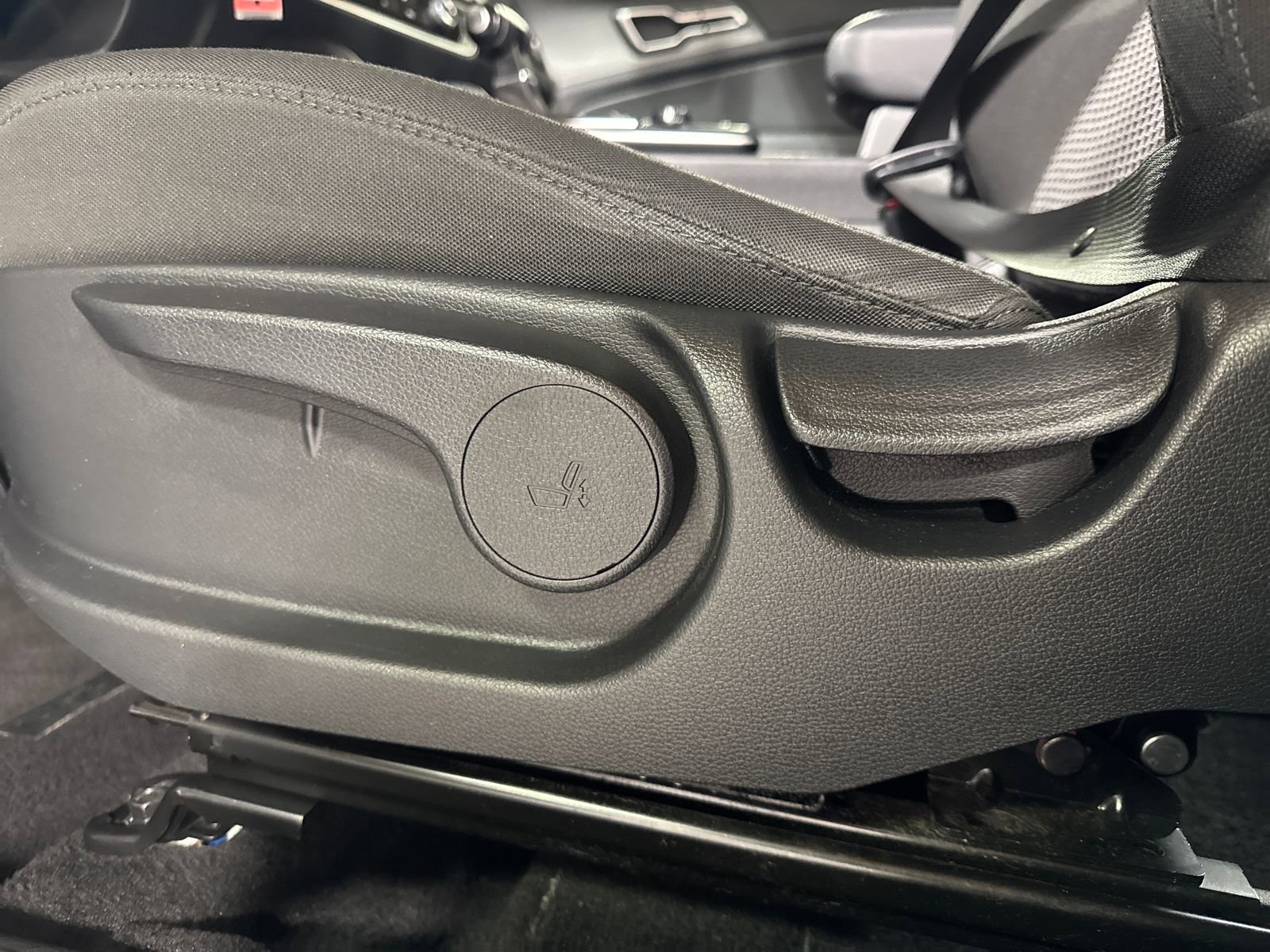 Certified 2023 Kia Sportage LX image 25