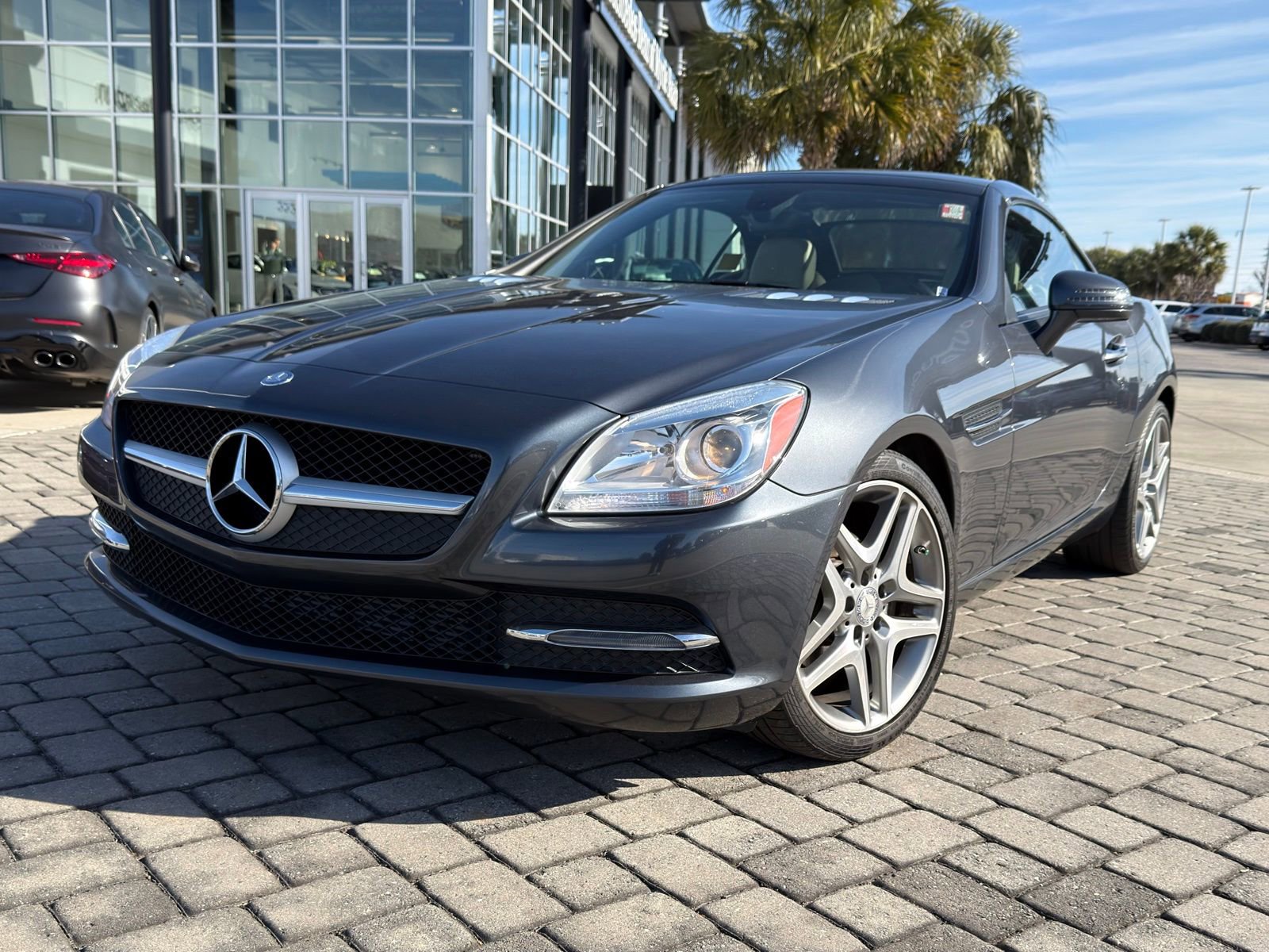 Used 2015 Mercedes-Benz SLK 250 image 1