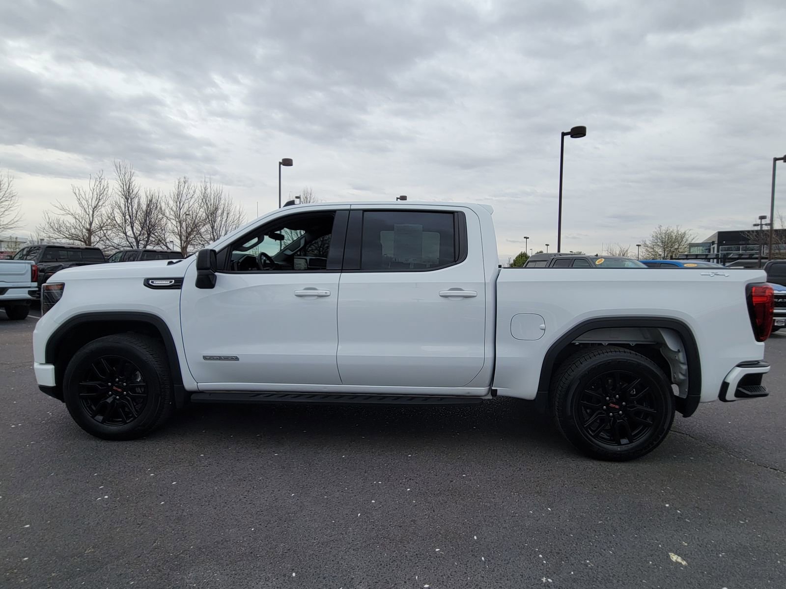 Used 2025 GMC Sierra 1500 Elevation image 6