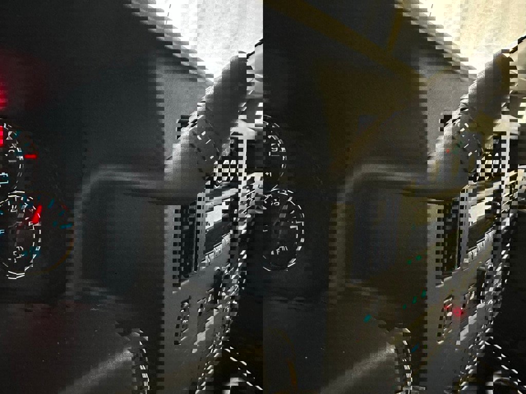 Used 2022 Chevrolet Express 3500 w/ Power Convenience Package image 23