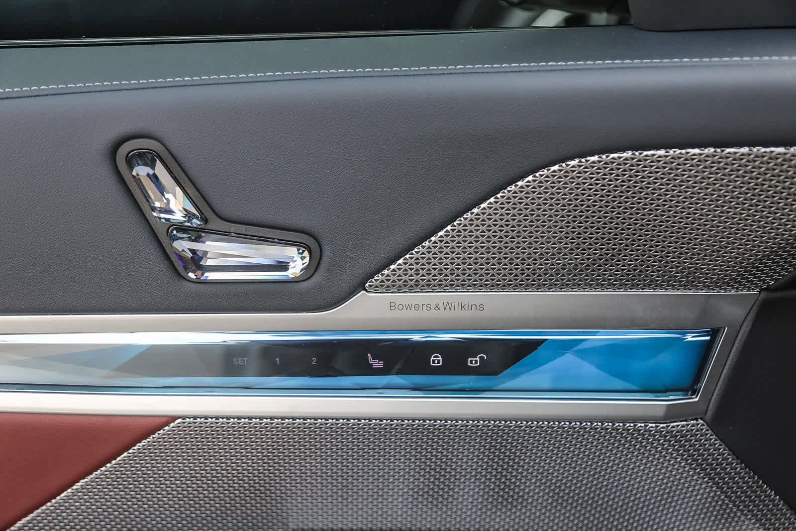 Used 2025 BMW i7 eDrive50 w/ M Sport Package image 18