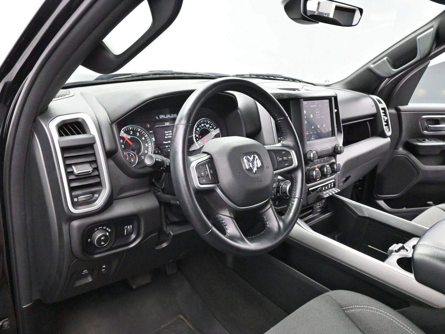 Used 2022 RAM 1500 Big Horn AWD/4WD image 12