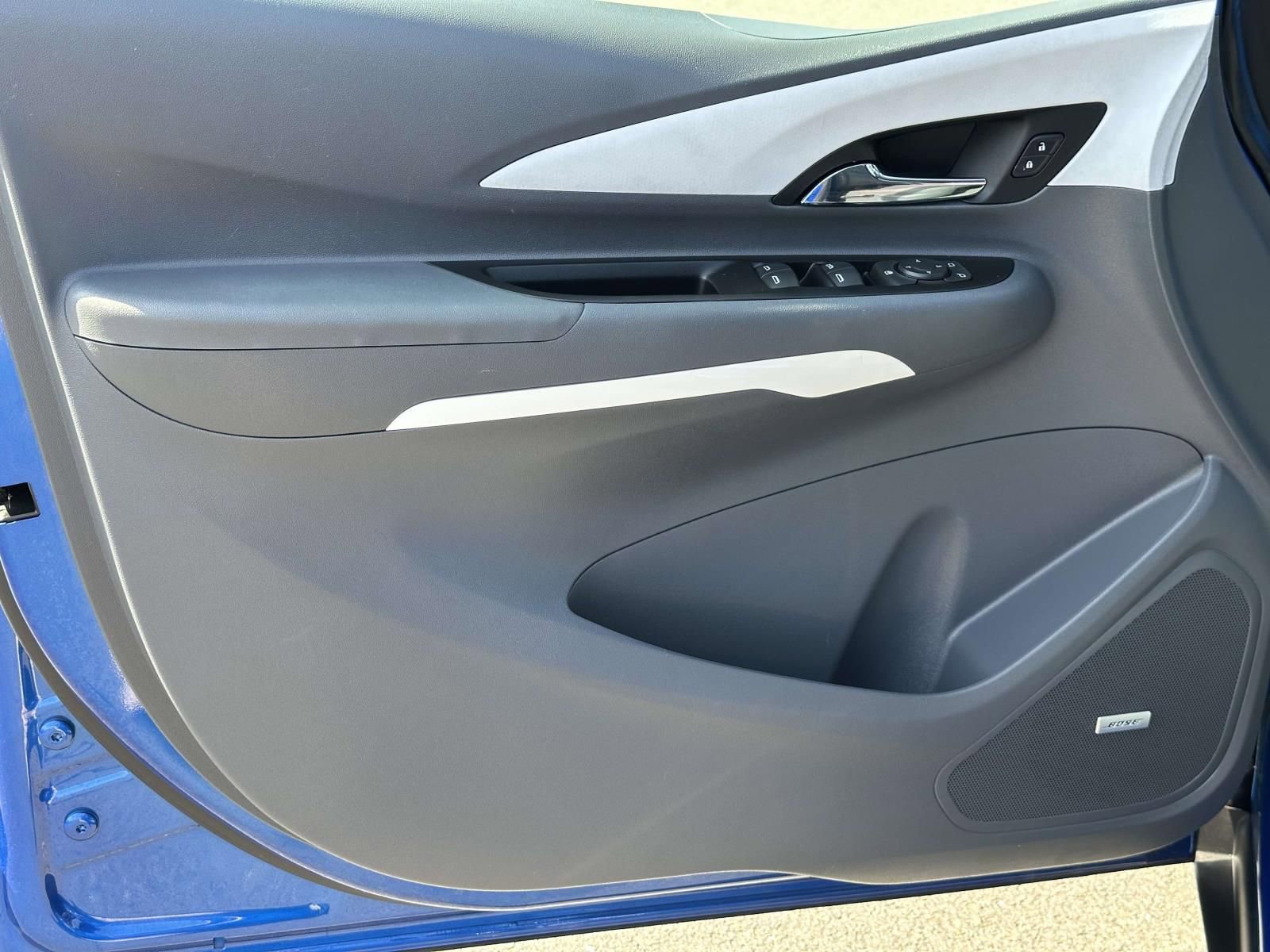 Certified 2020 Chevrolet Bolt Premier w/ Infotainment Package image 20