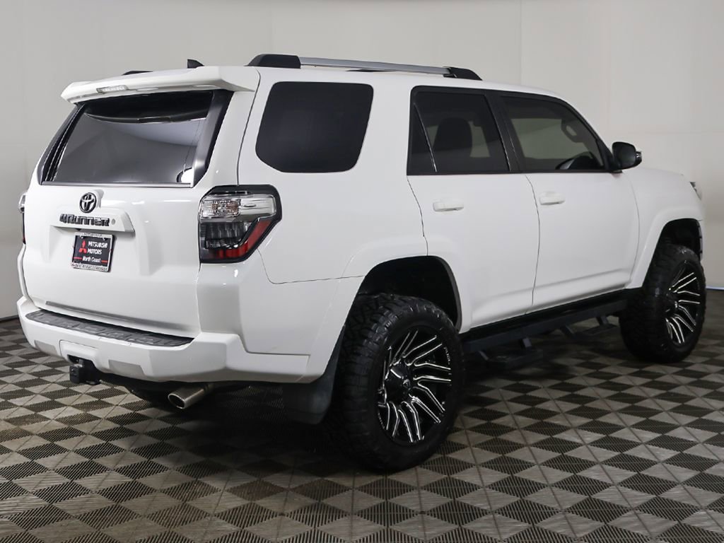 Used 2019 Toyota 4Runner SR5 Premium AWD/4WD image 9