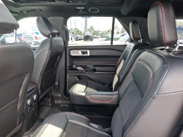 Used 2022 Ford Explorer ST-Line w/ Class IV Trailer Tow Package RWD image 6