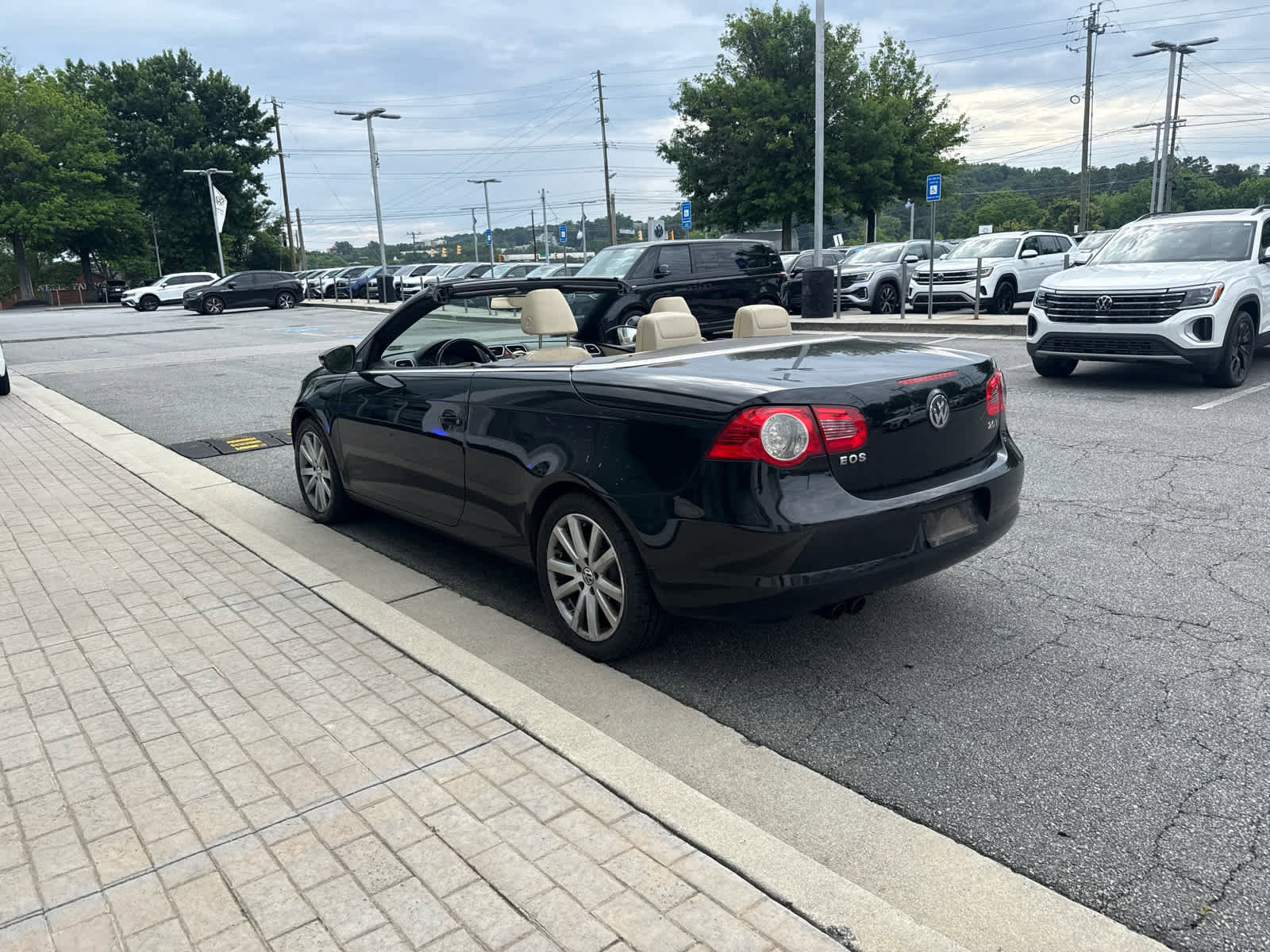 Used 2009 Volkswagen Eos Komfort FWD image 9