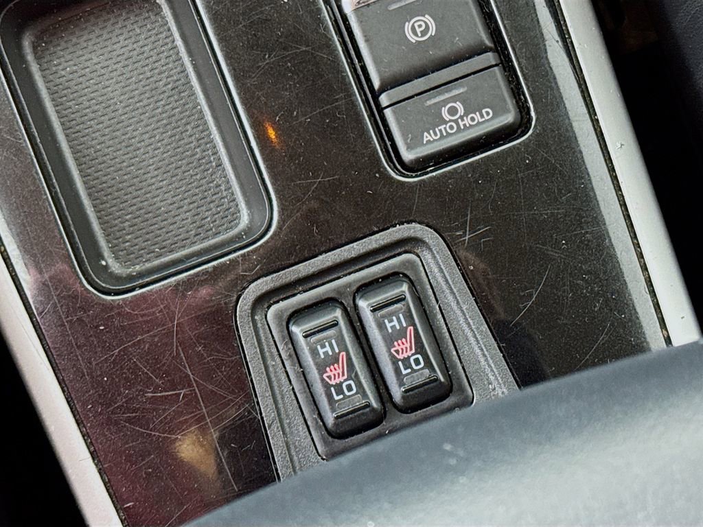 Used 2020 Mitsubishi Outlander SEL image 20