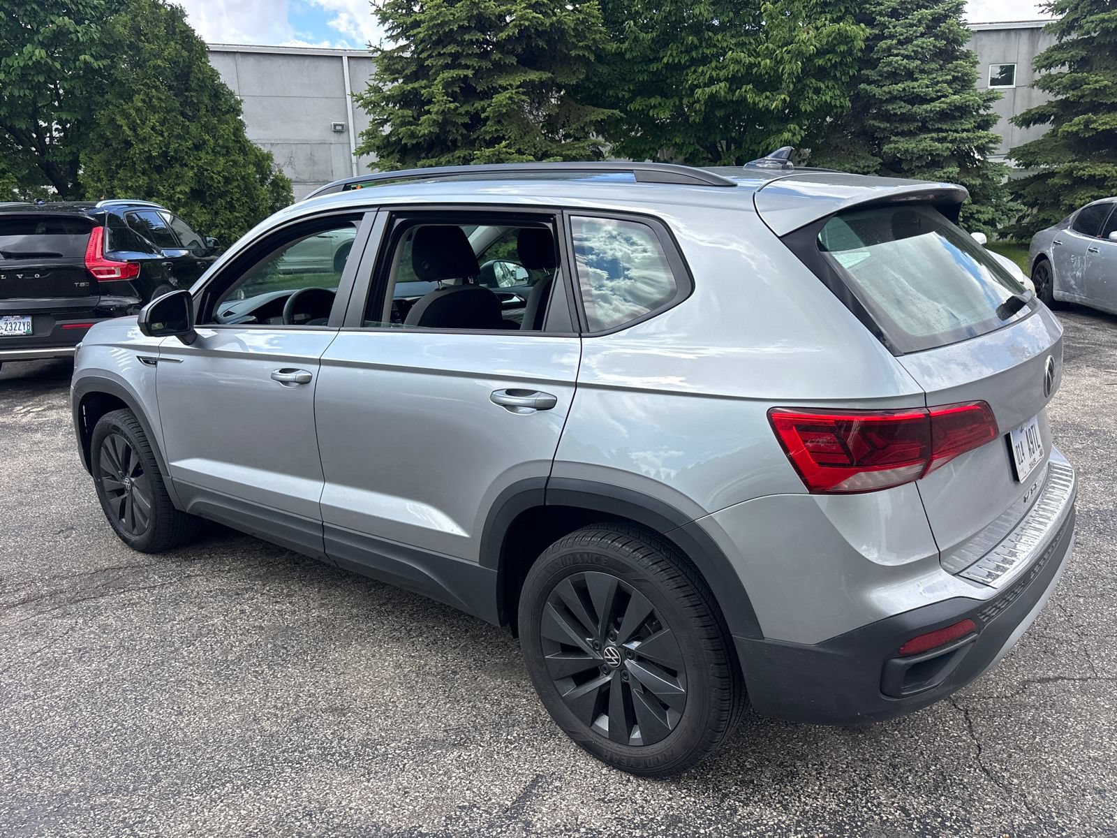 Certified 2023 Volkswagen Taos S FWD image 6