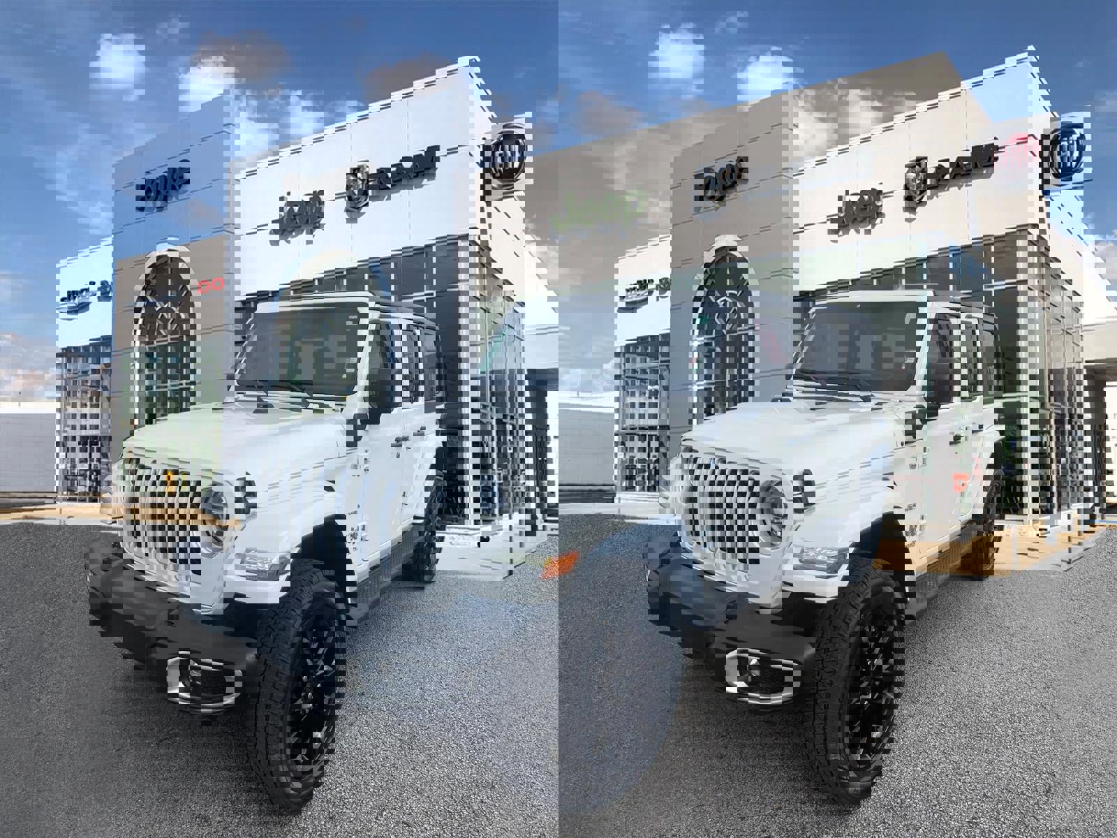 Used 2021 Jeep Wrangler Unlimited Sahara w/ Cold Weather Group image 4