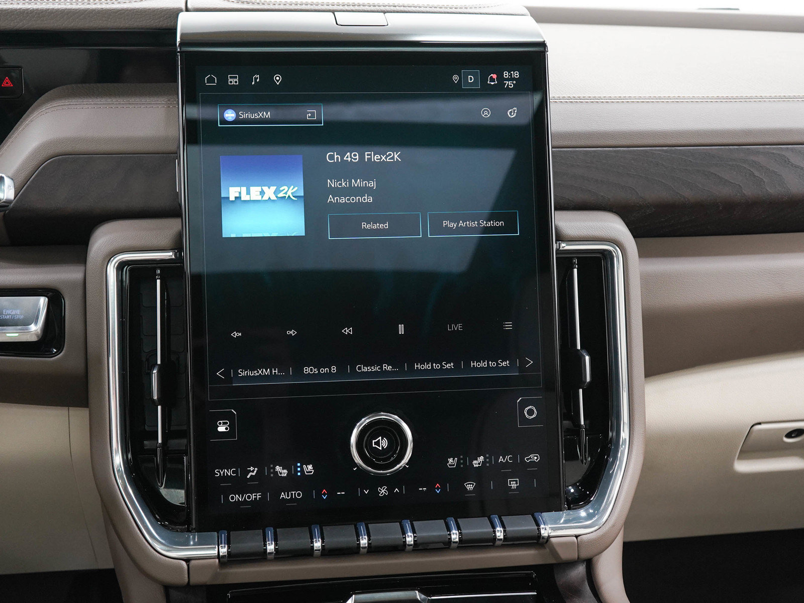 Used 2025 GMC Yukon Denali w/ Denali Reserve Package AWD/4WD image 21