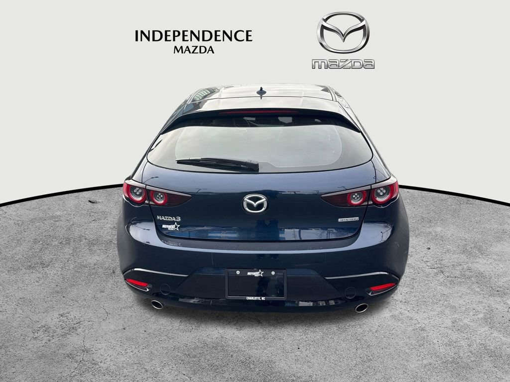 Used 2020 MAZDA MAZDA3 Hatchback w/ Preferred Package image 4