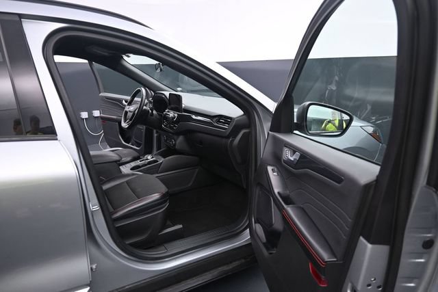 Used 2024 Ford Escape ST-Line FWD image 32