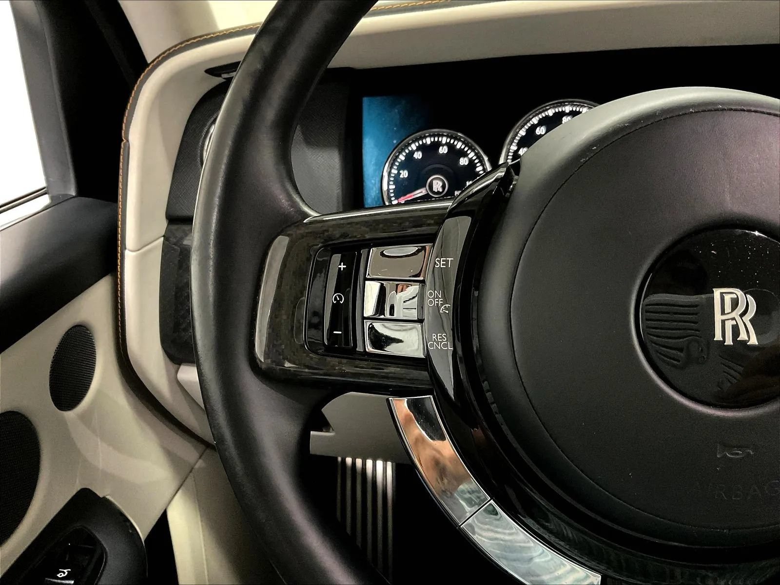 Used 2021 Rolls-Royce Cullinan Black Badge AWD/4WD image 21