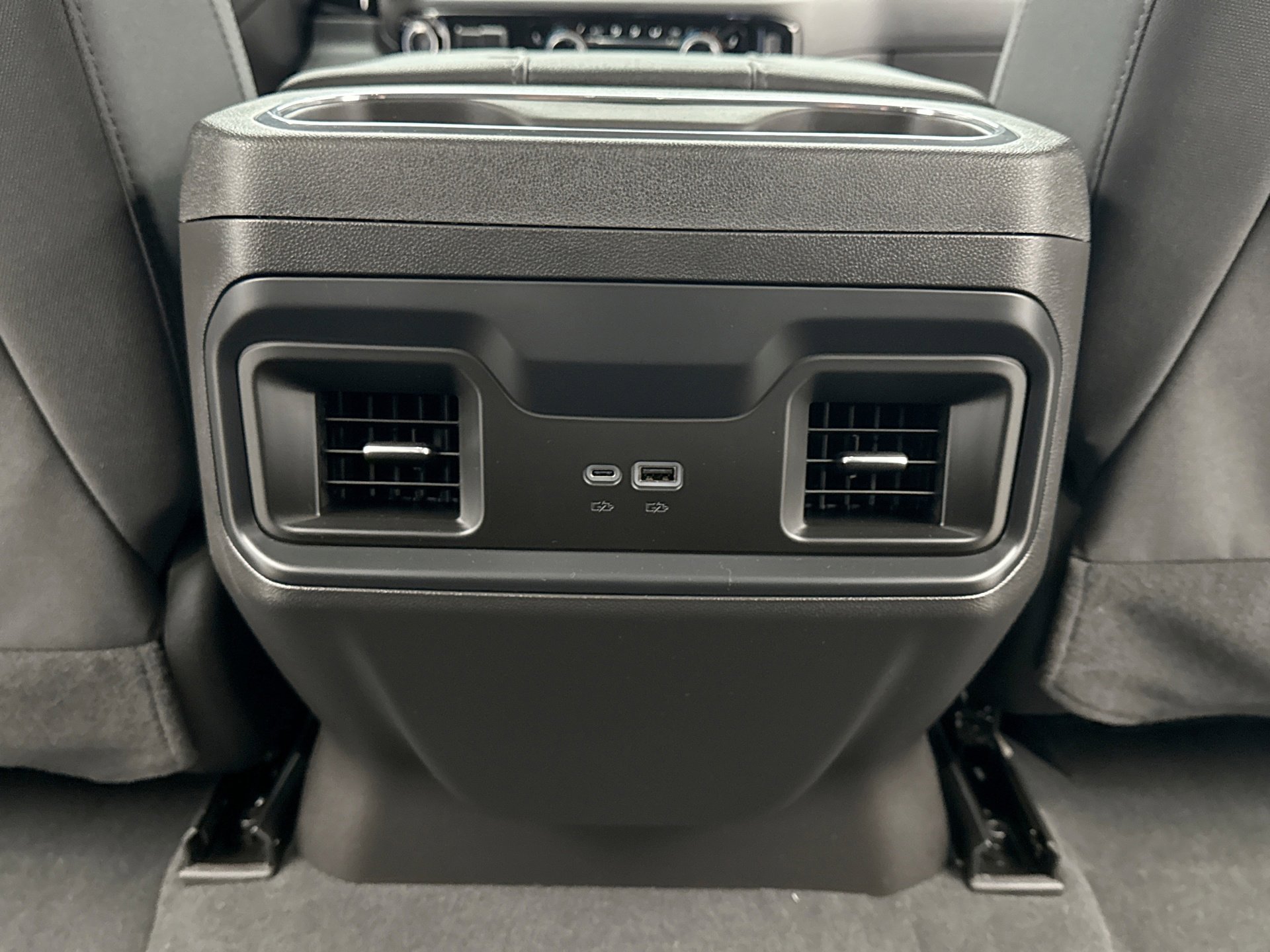 Used 2025 Chevrolet Silverado 1500 LT Trail Boss w/ Convenience Package II AWD/4WD image 21