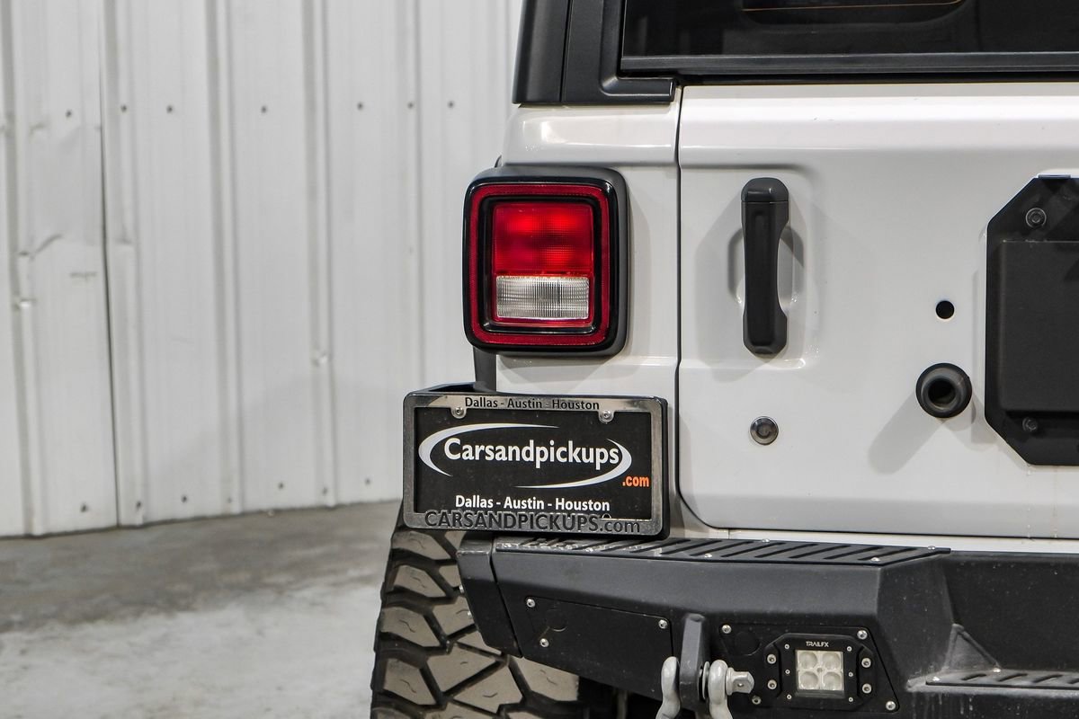 Used 2018 Jeep Wrangler Unlimited Sahara image 46