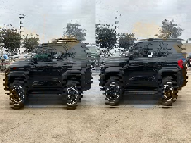 New 2026 Toyota 4Runner TRD Off-Road image 2