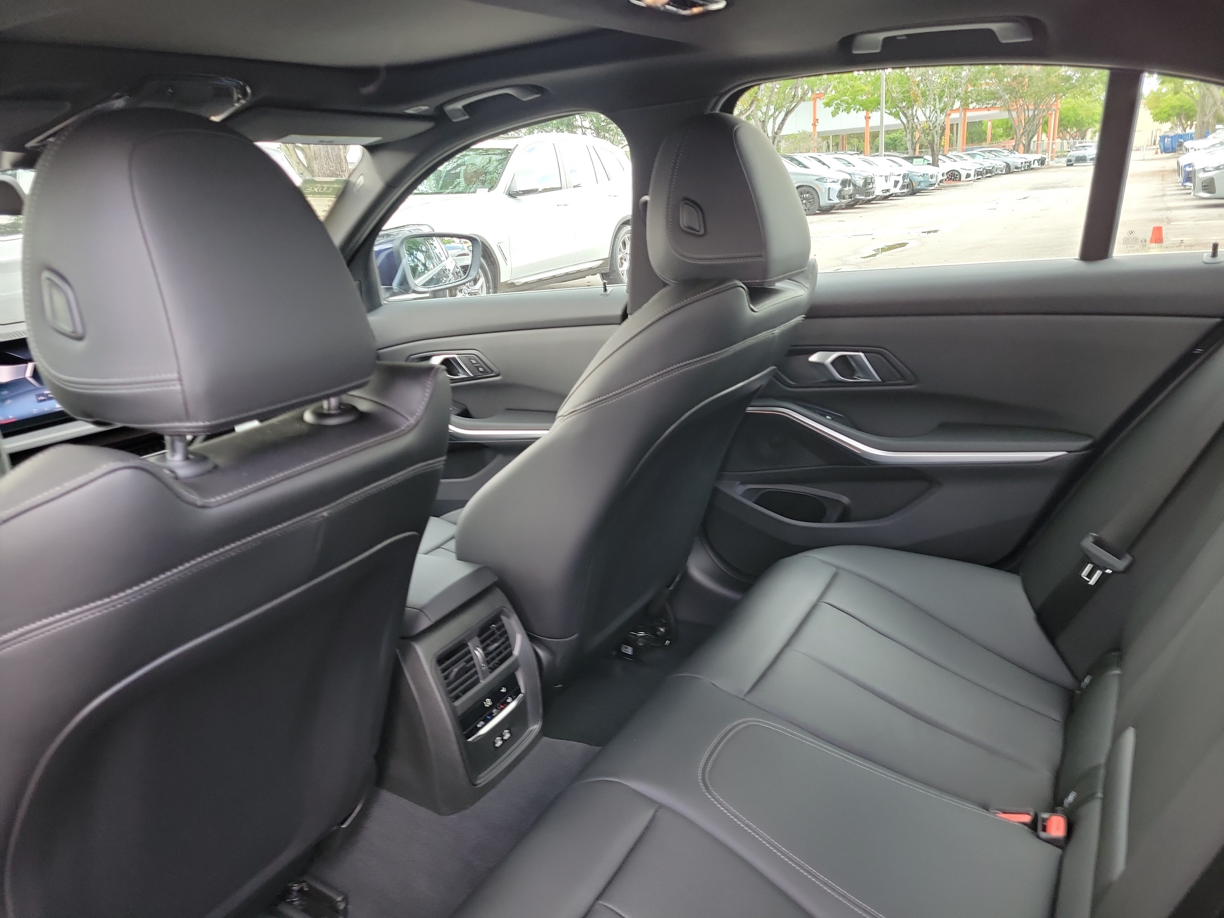 New 2026 BMW 330i Sedan w/ Convenience Package RWD image 11