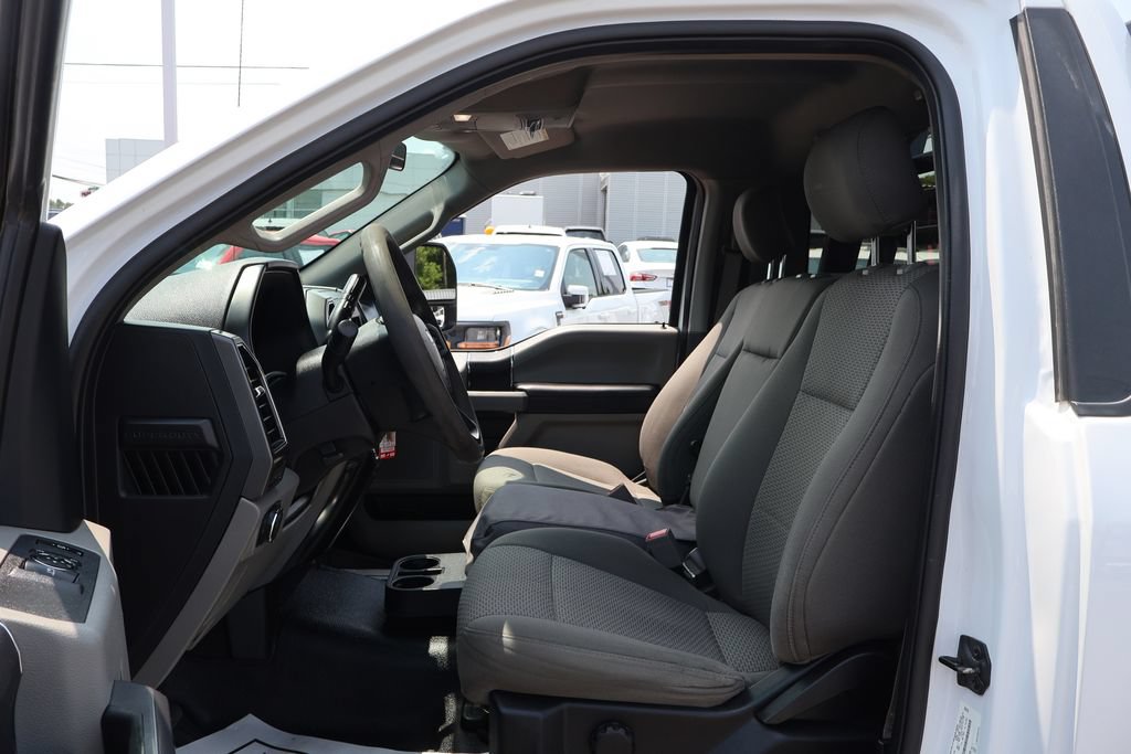 Used 2019 Ford F350 XLT w/ Snow Plow Prep Package AWD/4WD image 17