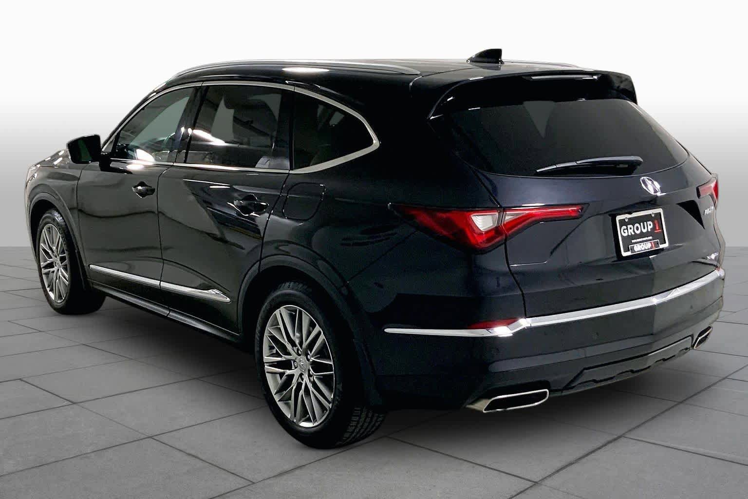 Used 2022 Acura MDX SH-AWD w/ Advance Package image 11
