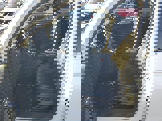 Certified 2024 Volkswagen Tiguan SE w/ Panoramic Sunroof Package image 18