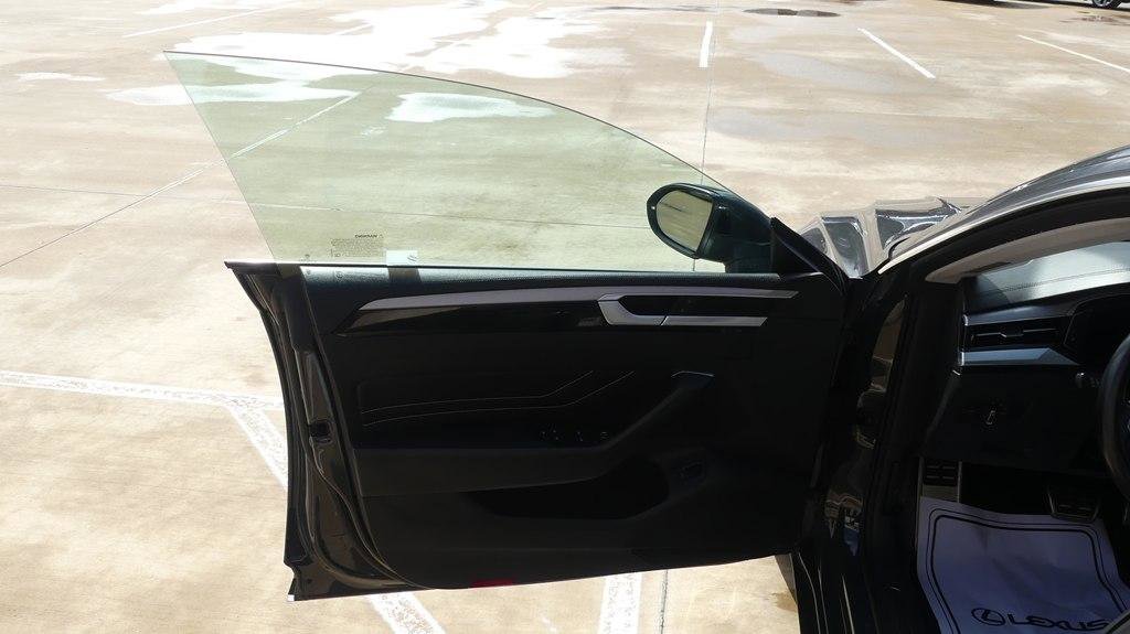 Used 2021 Volkswagen Arteon SE FWD image 9