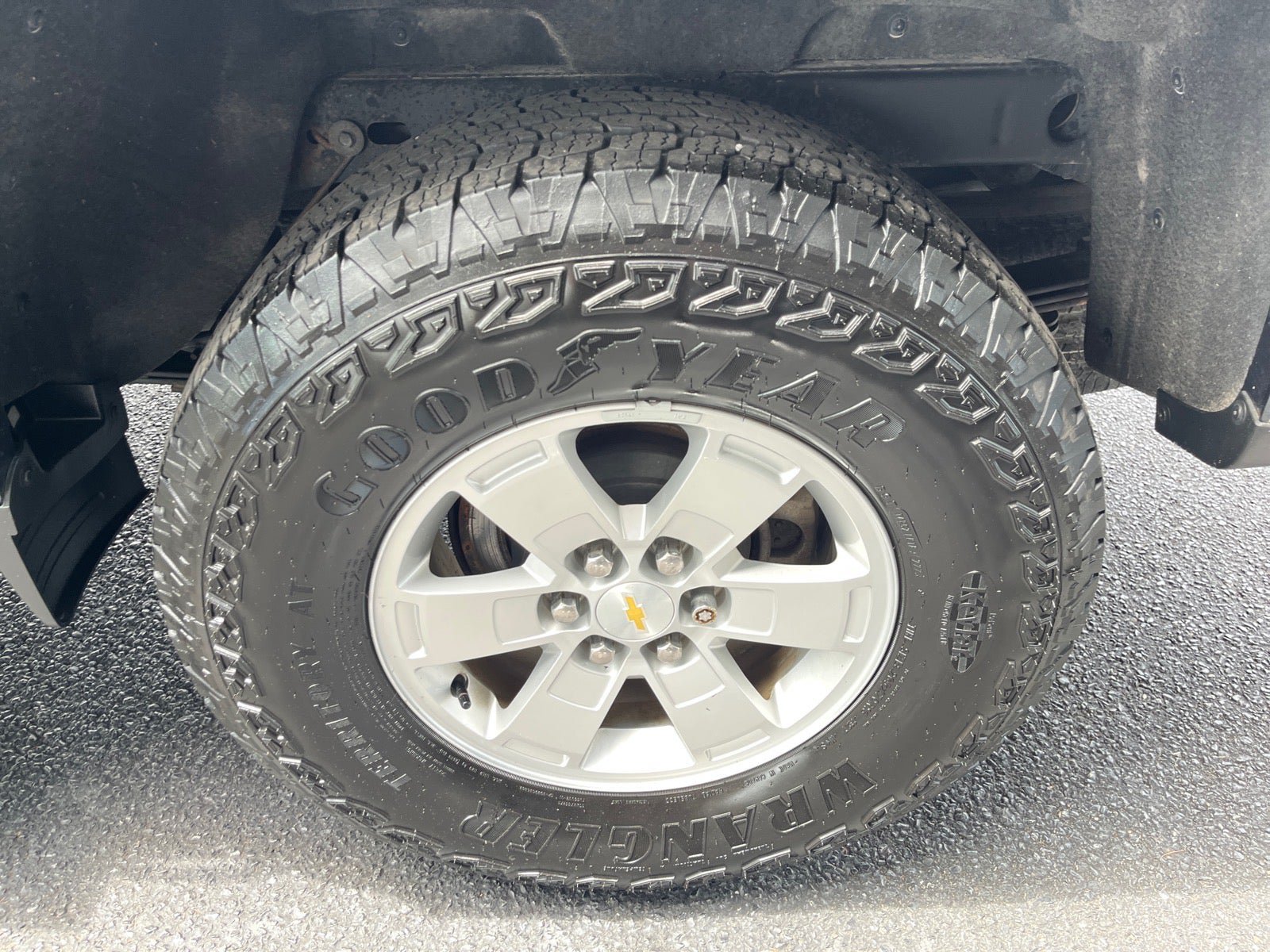 Used 2019 Chevrolet Colorado W/T w/ WT Convenience Package AWD/4WD image 11