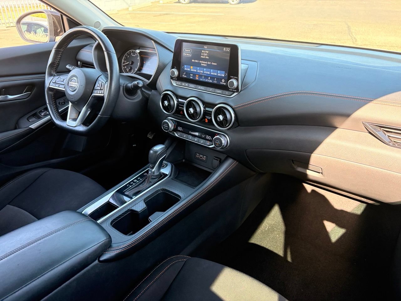 Used 2022 Nissan Sentra SR w/ Electronics Package FWD image 12