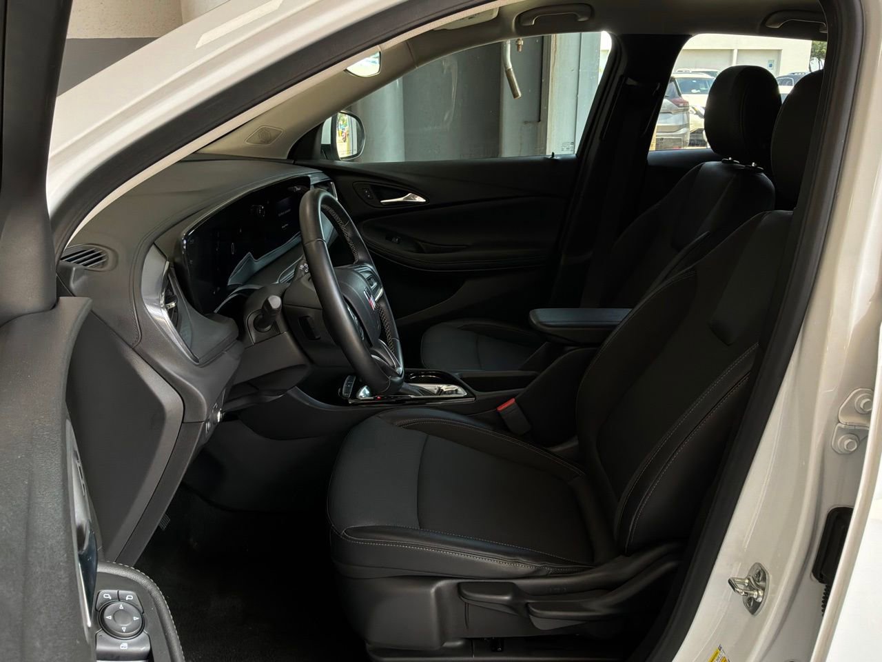 Used 2025 Buick Encore GX Preferred FWD image 10