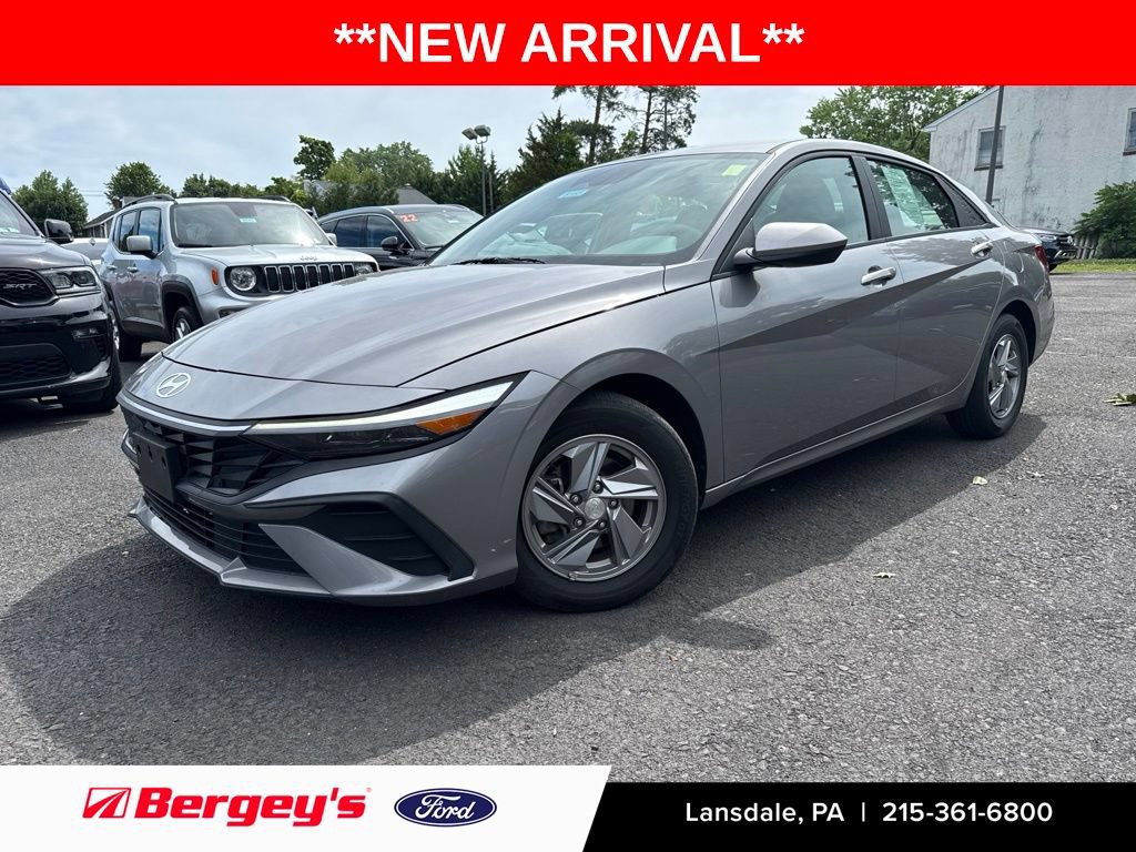 Used 2024 Hyundai Elantra SE