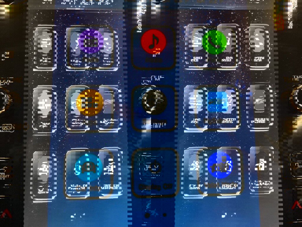 Certified 2025 Subaru Outback Premium w/ Popular Package #1A image 18