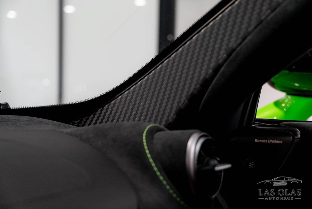 Used 2026 McLaren 750S Spider RWD image 41
